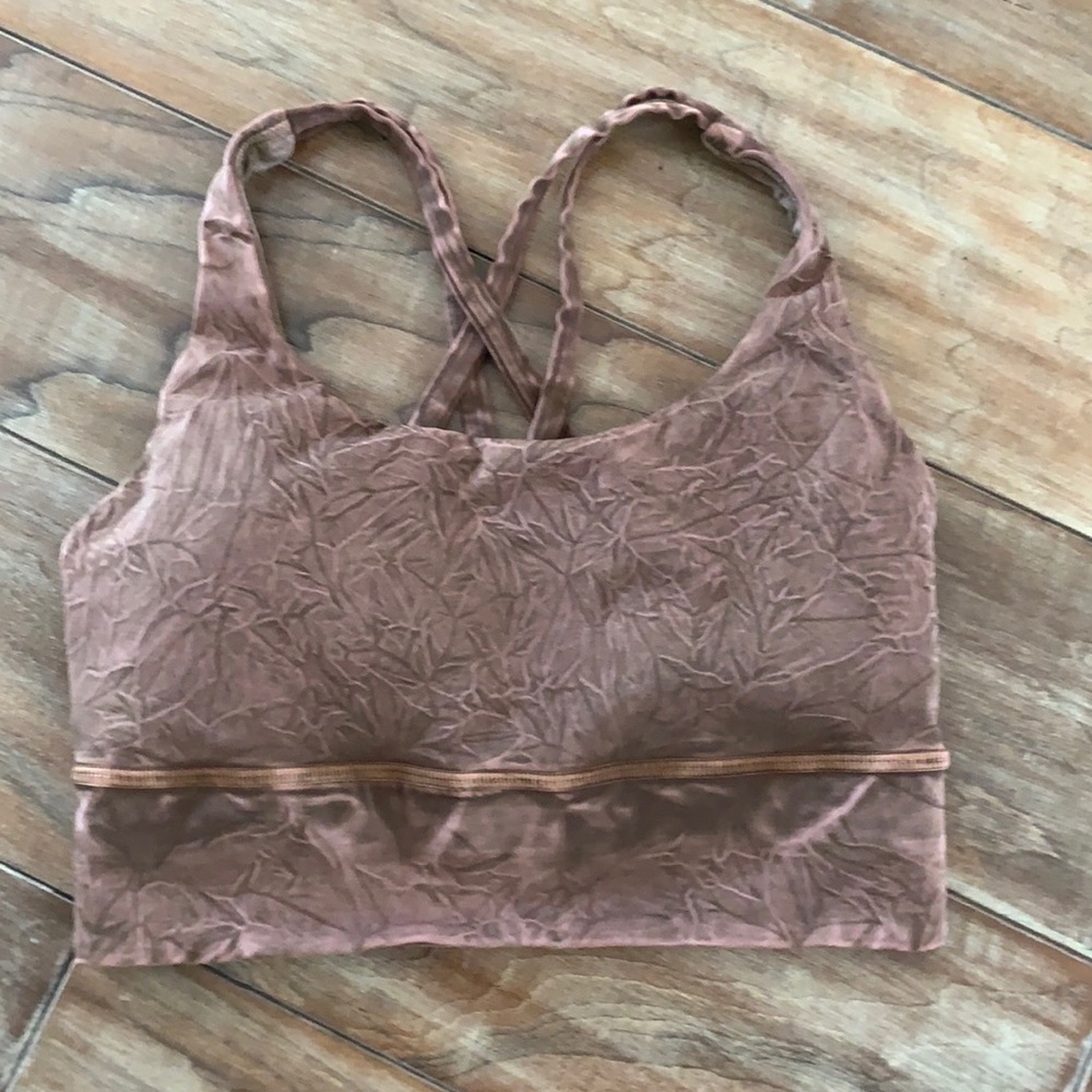 Lululemon sports bra